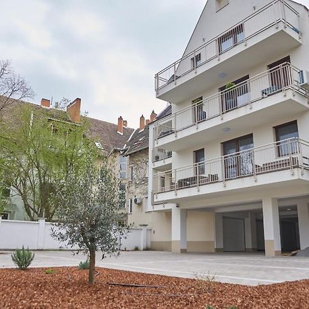 Sunlight Red Szeged Apartment Ngoại thất bức ảnh