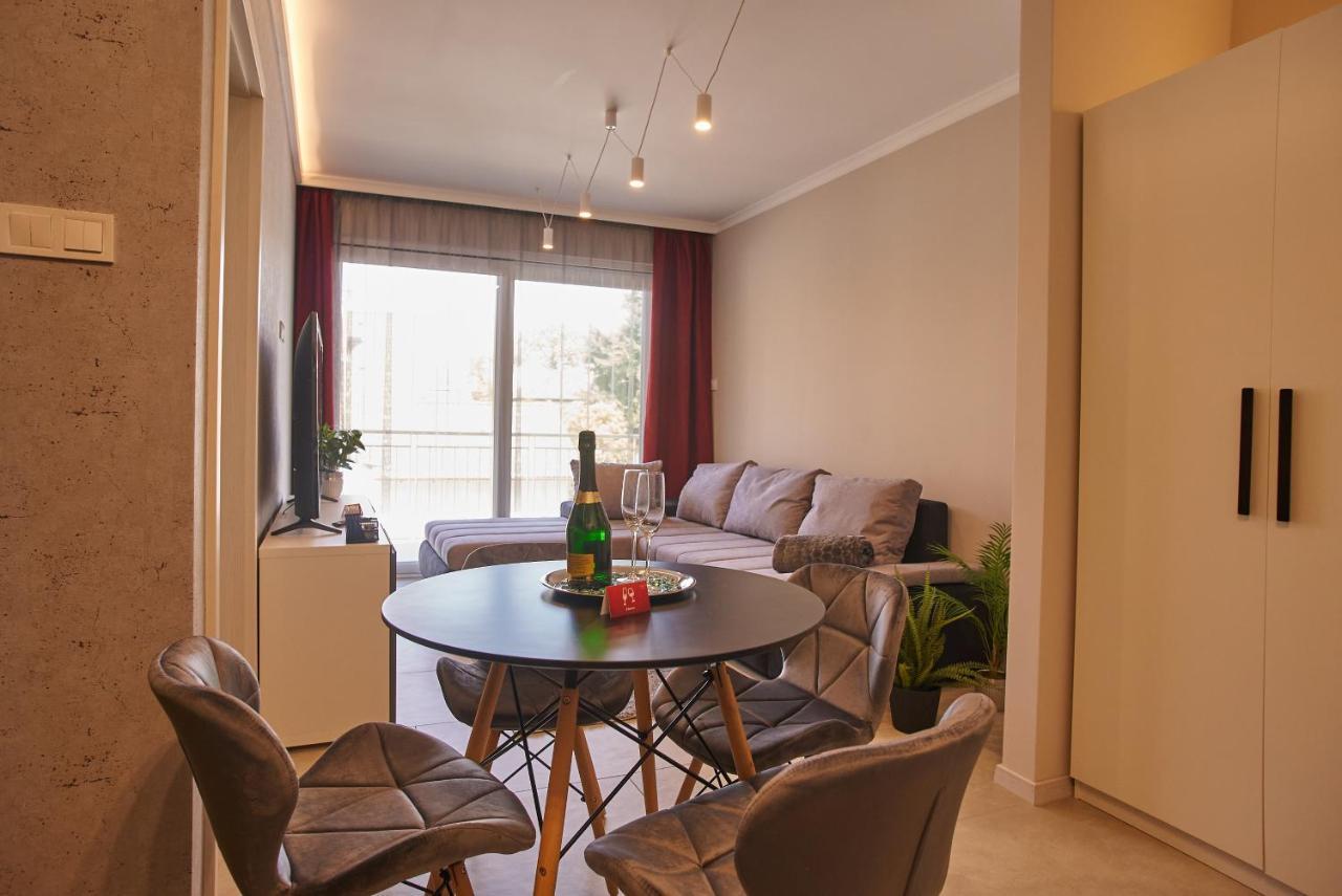Sunlight Red Szeged Apartment Ngoại thất bức ảnh